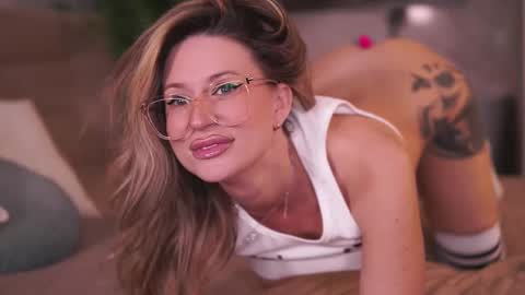 Ava online show from March 11, 4:49 am