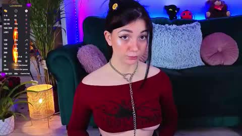 AveryWillow online show from March 15, 12:01 am