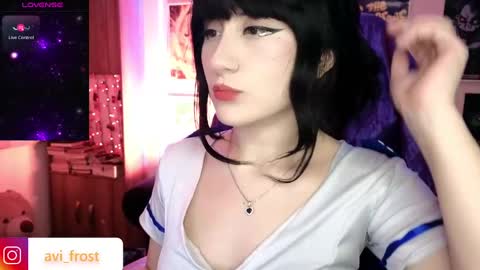 Snapshot of avi_frost chatting on March 4, 3:55 am Saraaaa independent model 3 online show from March 4, 3:55 am