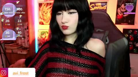 Snapshot of avi_frost chatting on February 11, 7:33 am Saraaaa independent model 3 online show from February 11, 7:33 am