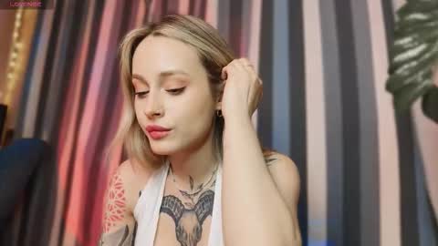 Aviva online show from December 15, 5:29 pm