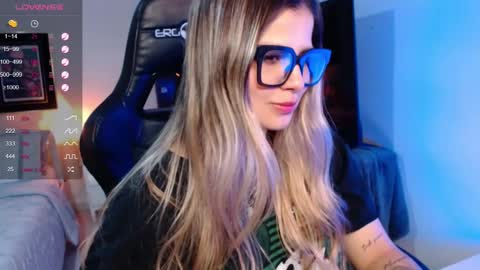 Avrill Morgan online show from October 5, 8:47 pm