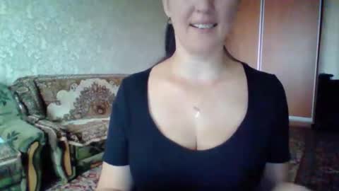 Snapshot of awesomeladyy chatting on September 10, 8:14 am awesomeladyy online show from September 10, 8:14 am