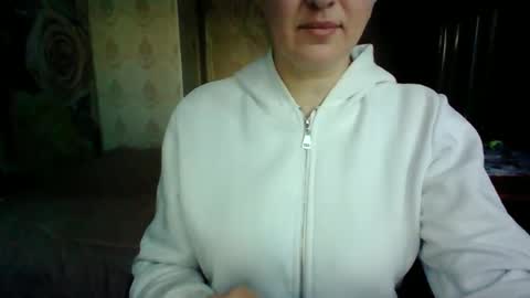 Snapshot of awesomeladyy chatting on January 4, 7:55 am awesomeladyy online show from January 4, 7:55 am