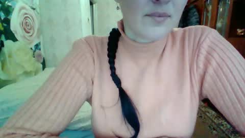 Snapshot of awesomeladyy chatting on January 23, 8:36 am awesomeladyy online show from January 23, 8:36 am