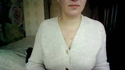 Snapshot of awesomeladyy chatting on February 2, 7:20 am awesomeladyy online show from February 2, 7:20 am