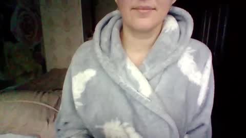 Snapshot of awesomeladyy chatting on December 6, 8:48 am awesomeladyy online show from December 6, 8:48 am