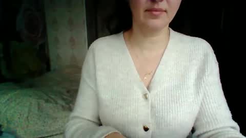 Snapshot of awesomeladyy chatting on February 4, 7:40 am awesomeladyy online show from February 4, 7:40 am
