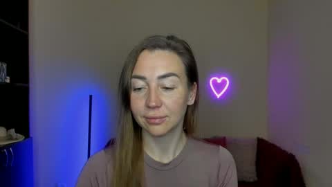 Jully online show from March 12, 6:32 pm