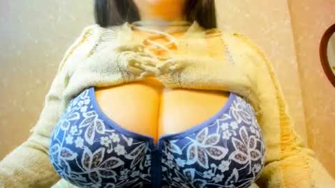 Snapshot of aya_moon chatting on February 28, 3:15 am Aya Moon online show from February 28, 3:15 am