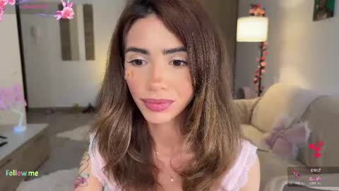 Alya online show from May 6, 2:43 pm