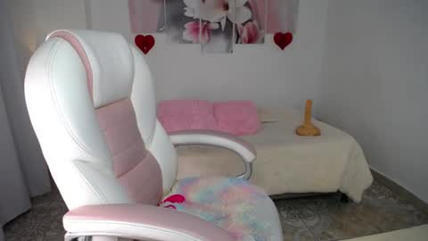 aylin_ross_ online show from July 9, 3:53 am
