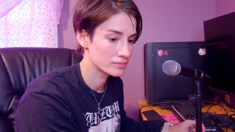 mia rand online show from November 3, 8:35 pm