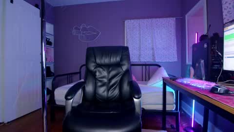 mia rand online show from February 13, 10:43 pm