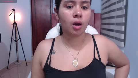 Azyl bunny online show from March 6, 3:57 am