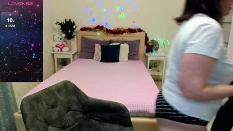 Snapshot of b_bonya_m chatting on December 25, 5:05 am Bonya online show from December 25, 5:05 am