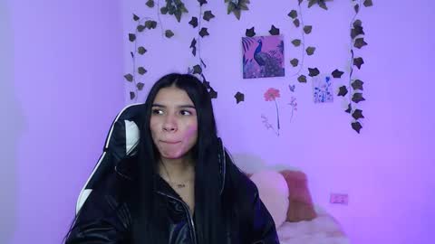 babenik_777 online show from October 30, 8:49 am