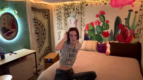 Snapshot of babiifern chatting on January 2, 2:57 pm Fern Browning online show from January 2, 2:57 pm