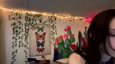 Snapshot of babiifern chatting on January 11, 2:41 am Fern Browning online show from January 11, 2:41 am