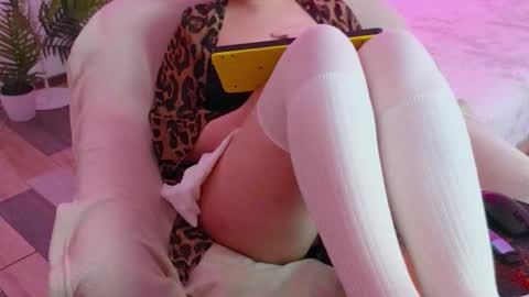 Debora online show from December 1, 1:09 am