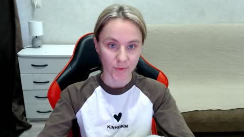 baby_kitte online show from October 20, 12:41 pm