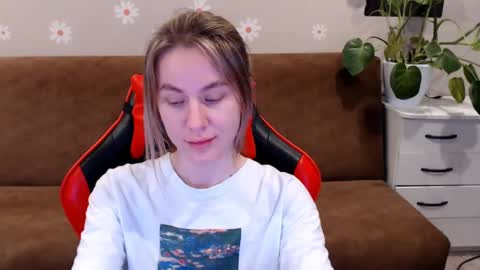 baby_kitte online show from March 3, 4:54 pm