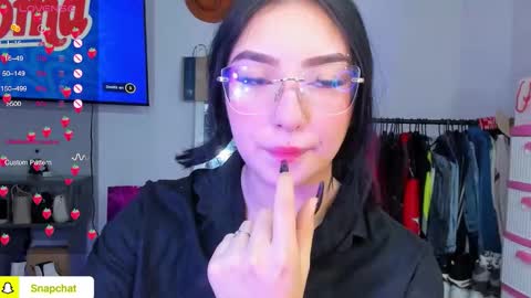 Snapshot of baby_lily1 chatting on October 22, 10:53 am lily online show from October 22, 10:53 am