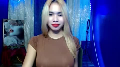 Snapshot of baby_love143 chatting on October 20, 2:53 pm sky online show from October 20, 2:53 pm