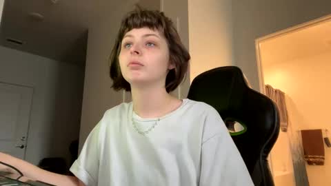 Snapshot of babyblue0194 chatting on February 10, 9:04 pm babybray online show from February 10, 9:04 pm