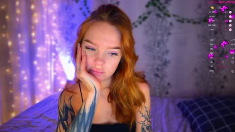 Snapshot of babyfoxyy chatting on December 17, 6:42 pm maddy online show from December 17, 6:42 pm