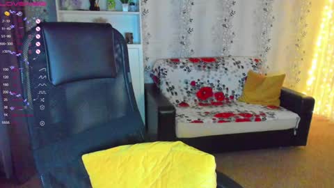 Snapshot of babyfoxyy chatting on December 28, 3:48 pm maddy online show from December 28, 3:48 pm