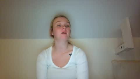 Snapshot of babykay03 chatting on October 7, 4:28 am babykay03 online show from October 7, 4:28 am