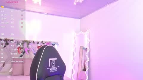  VENU  online show from September 13, 3:47 am