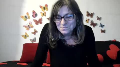 Snapshot of badgg chatting on February 21, 3:32 pm Gina online show from February 21, 3:32 pm