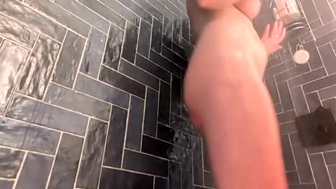 badgirlsclub1029 online show from March 18, 4:56 pm