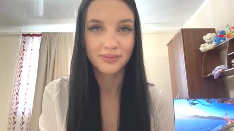 Jene online show from February 18, 9:08 am