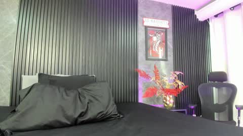Snapshot of bambiiqueen chatting on December 22, 1:11 pm Bambi 730am-1400 hrs online show from December 22, 1:11 pm
