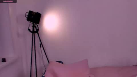 Barbie Kim online show from April 18, 1:52 am