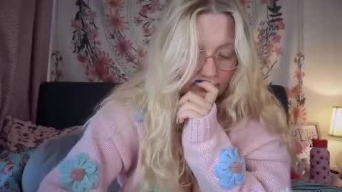 barbiegirl966 online show from October 17, 8:50 am