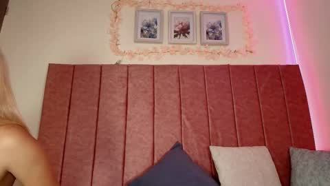 barbiie_98 online show from March 4, 4:13 pm