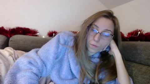 Lena online show from January 6, 6:22 pm