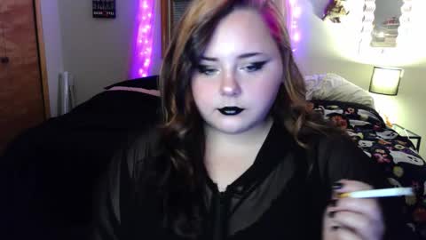 pixie online show from February 1, 11:25 pm