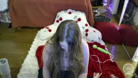 bbyalice18 online show from March 23, 5:02 am