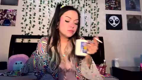 bbyslugggg online show from February 3, 4:10 pm