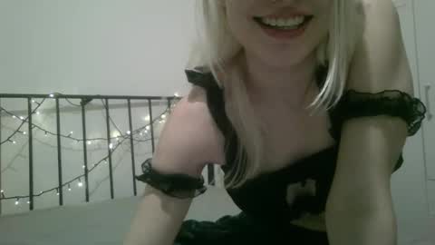 Yours sweet Bea 3 online show from January 8, 10:06 pm