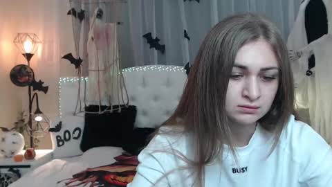 beataangel online show from November 1, 8:29 am