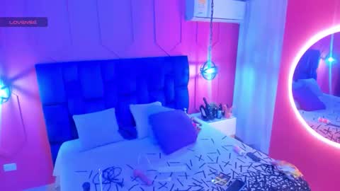 Chantall online show from November 15, 11:33 am