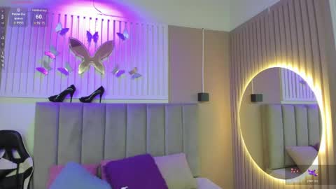 Chantall online show from April 16, 3:07 am