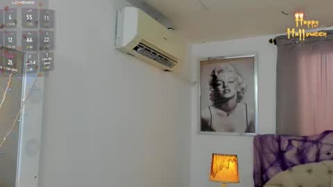 Ariana Reyes online show from October 22, 12:43 pm