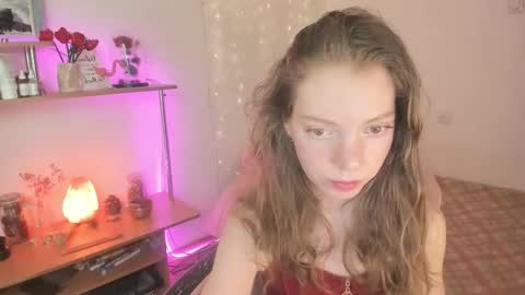 Eliise online show from March 2, 8:10 am